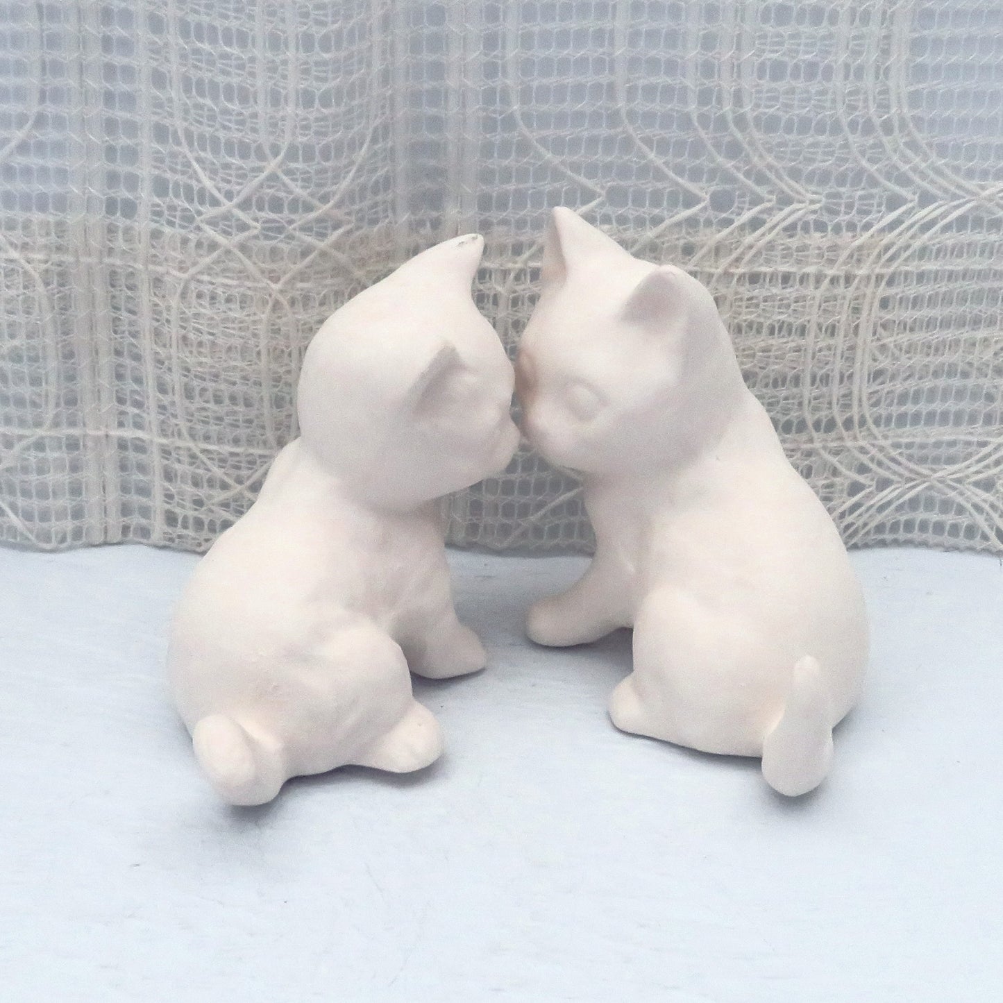 Handmade Ceramic Bisque Cat Figurines, Unpainted Ceramic Cat Statues Ceramic Cat Art Kit, Paintable Ceramics, Ready to Paint Ceramic Cat Figurines