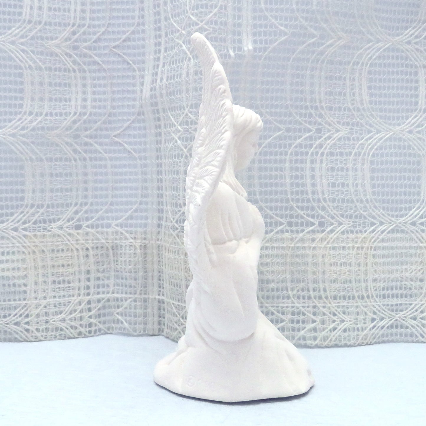 Handmade Paintable Ceramic Kneeling Angel Figurine, Unpainted Ceramic Kneeling Angel Statue