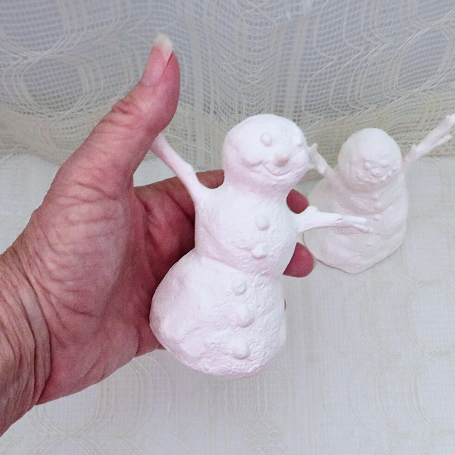Handmade Ready to Paint Ceramic Snowmen to Paint Yourself, Unpainted Paintable Ceramic Snowman Figurines for Winter Decor