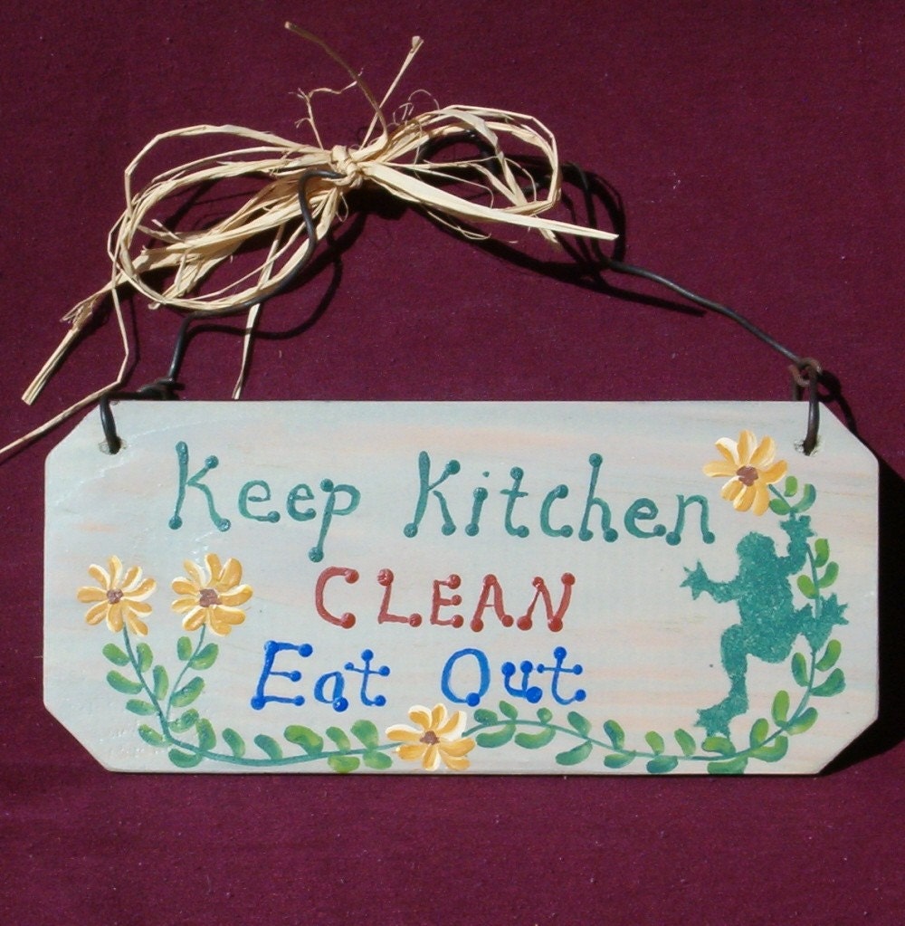 Handmade Rustic Wood Sign For Kitchen / Kitchen Wall Art / Frog Decor / Rustic Wood Wall Decor / Hand Painted Wooden Kitchen Sign