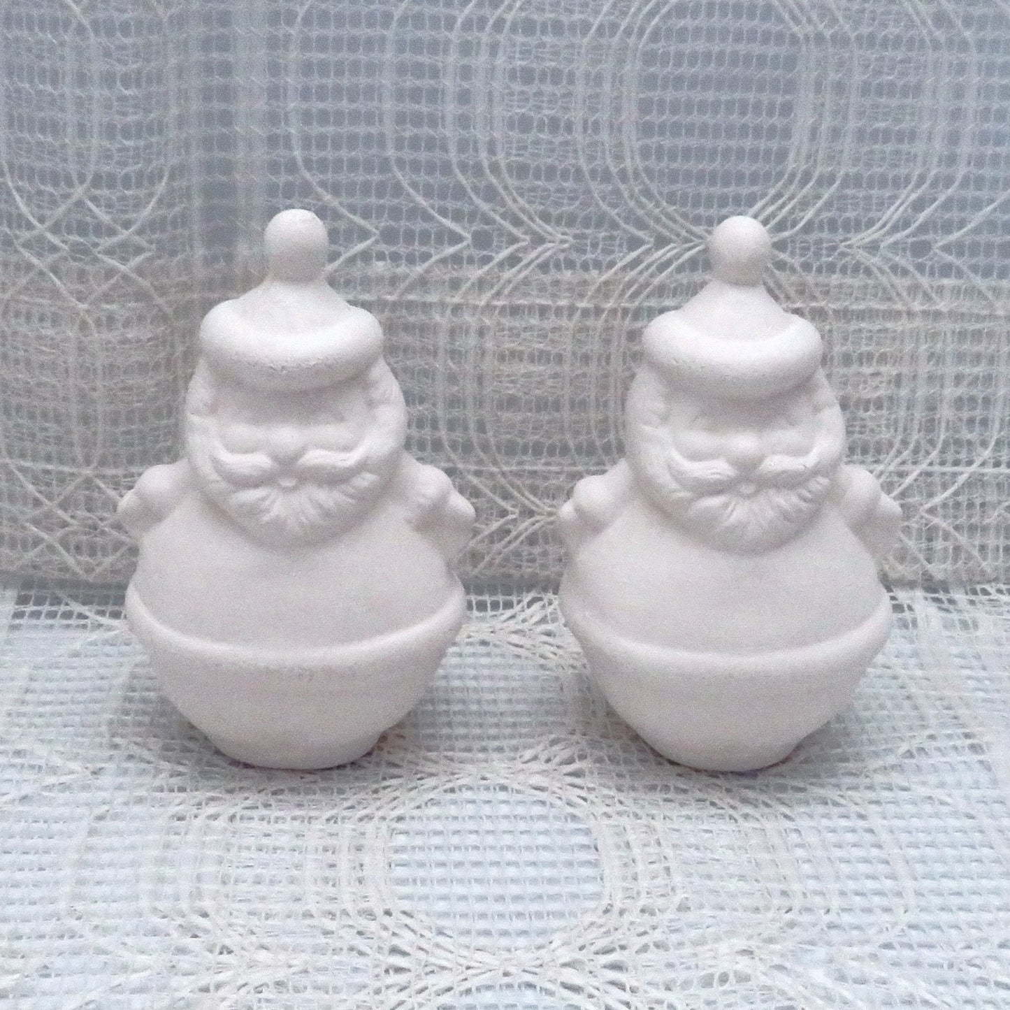 Set of 2 Paintable Santa Figurines, Handmade Ready to Paint Ceramic Santa Statues, Holiday Decorations