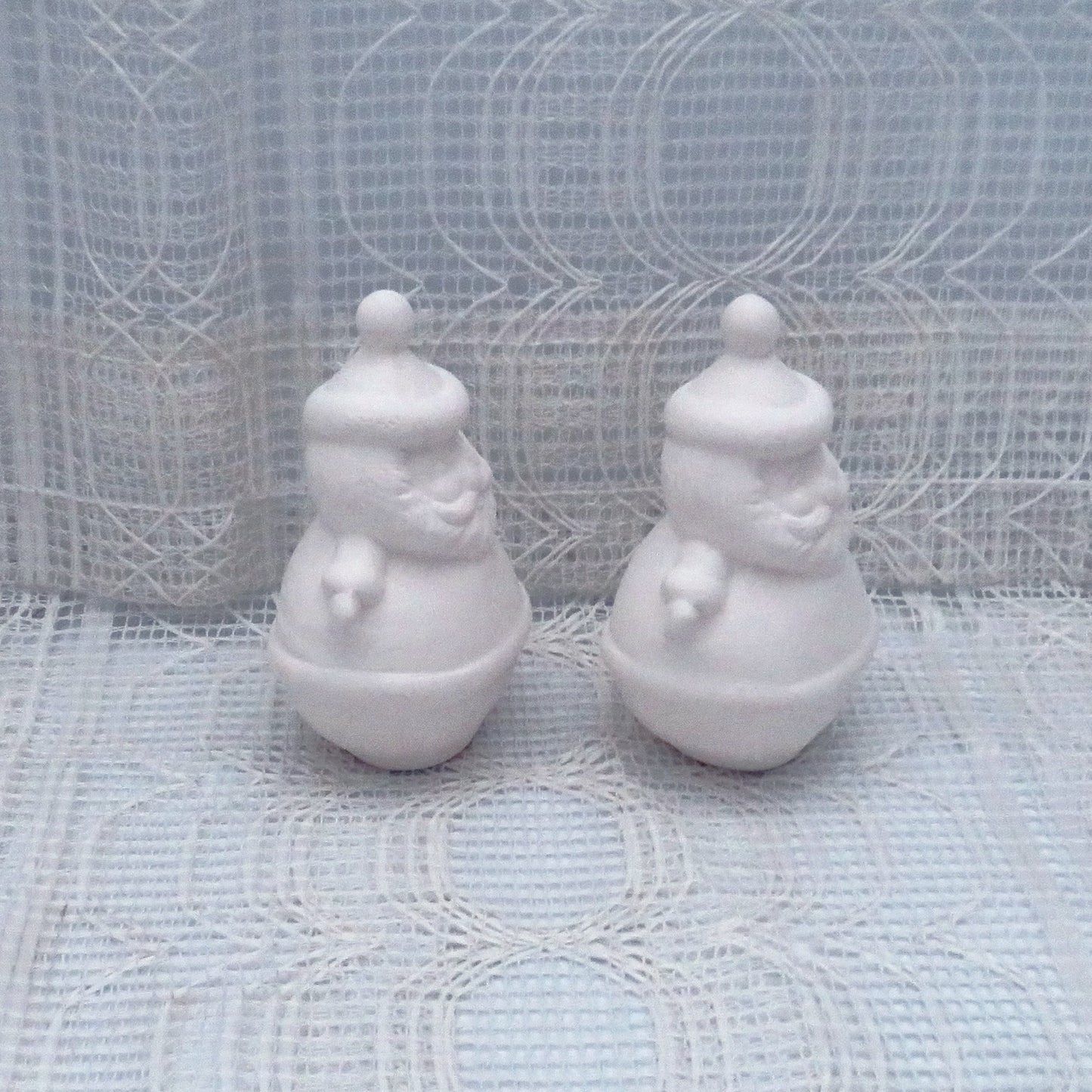 Set of 2 Paintable Santa Figurines, Handmade Ready to Paint Ceramic Santa Statues, Holiday Decorations