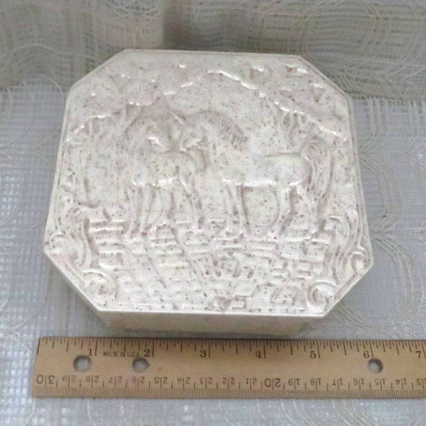 Handmade Unicorn Ceramic Trinket Dish,Ecru Speckled Jewelry Box, Lidded Unicorn Dish, Unicorn Lover Gift, Unicorn Decor